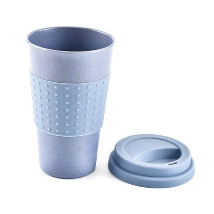 Eco-Friendly Portable Coffee Mug in Green Color with Leak-Proof Lid and Thermal Insulation