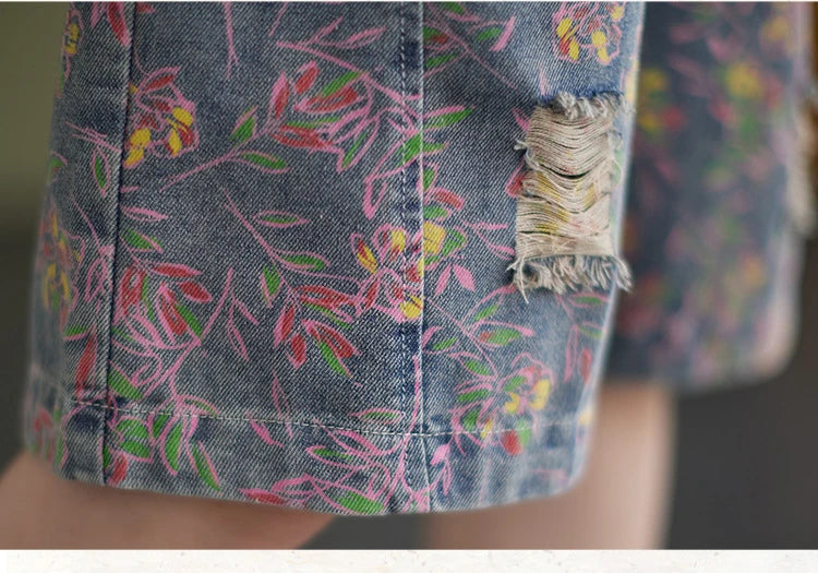 Oversized chubby loose and slim five-piece jumpsuit with printed denim straps in a stylish design