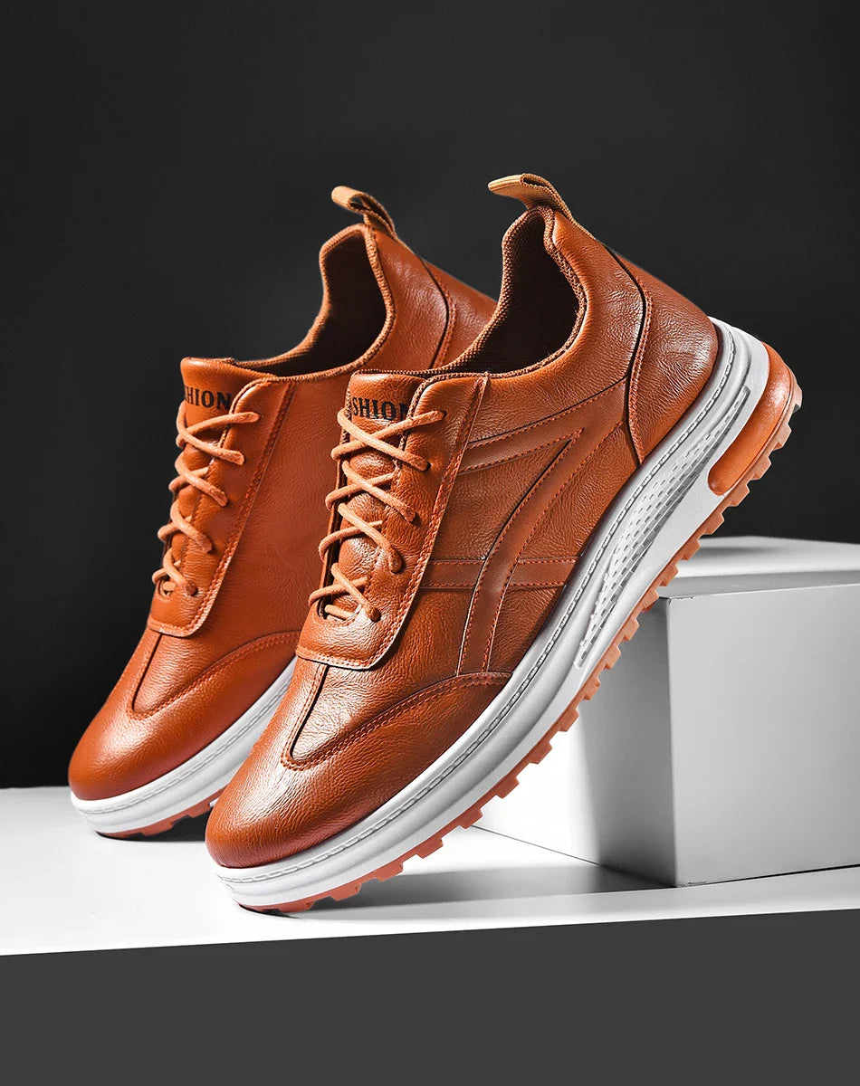 Men's casual low-top leather shoes in classic black color with comfortable Oxford-inspired sole