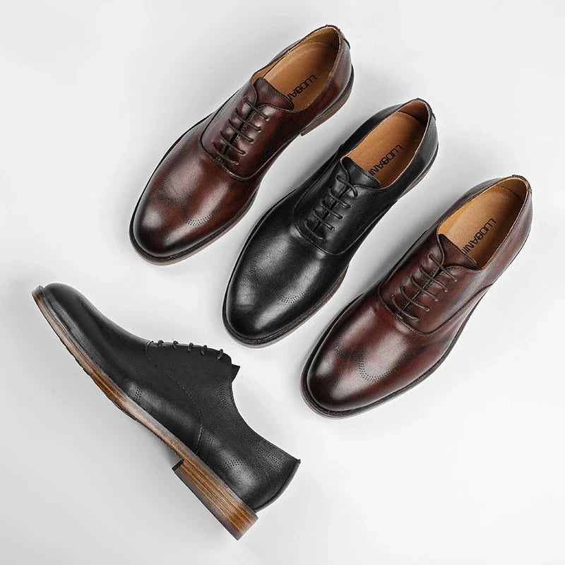 Men's low-top business dress shoes in a polished British retro style, crafted from high-quality cowhide for lasting comfort and sophistication.