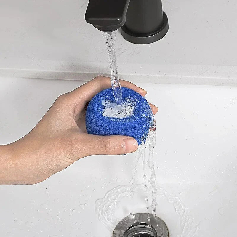 Magic Pet Hair Remover Laundry Ball Kit - Durable sponge and plastic materials effectively remove pet hair from clothes