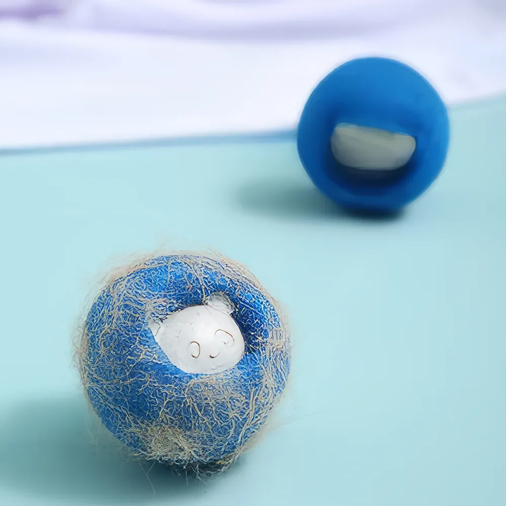 Magic Pet Hair Remover Laundry Ball Kit - Durable sponge and plastic materials effectively remove pet hair from clothes