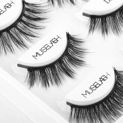 Magnetic false eyelash set with liquid eyeliner in black, featuring 5 pairs of premium lashes for transformative eye looks