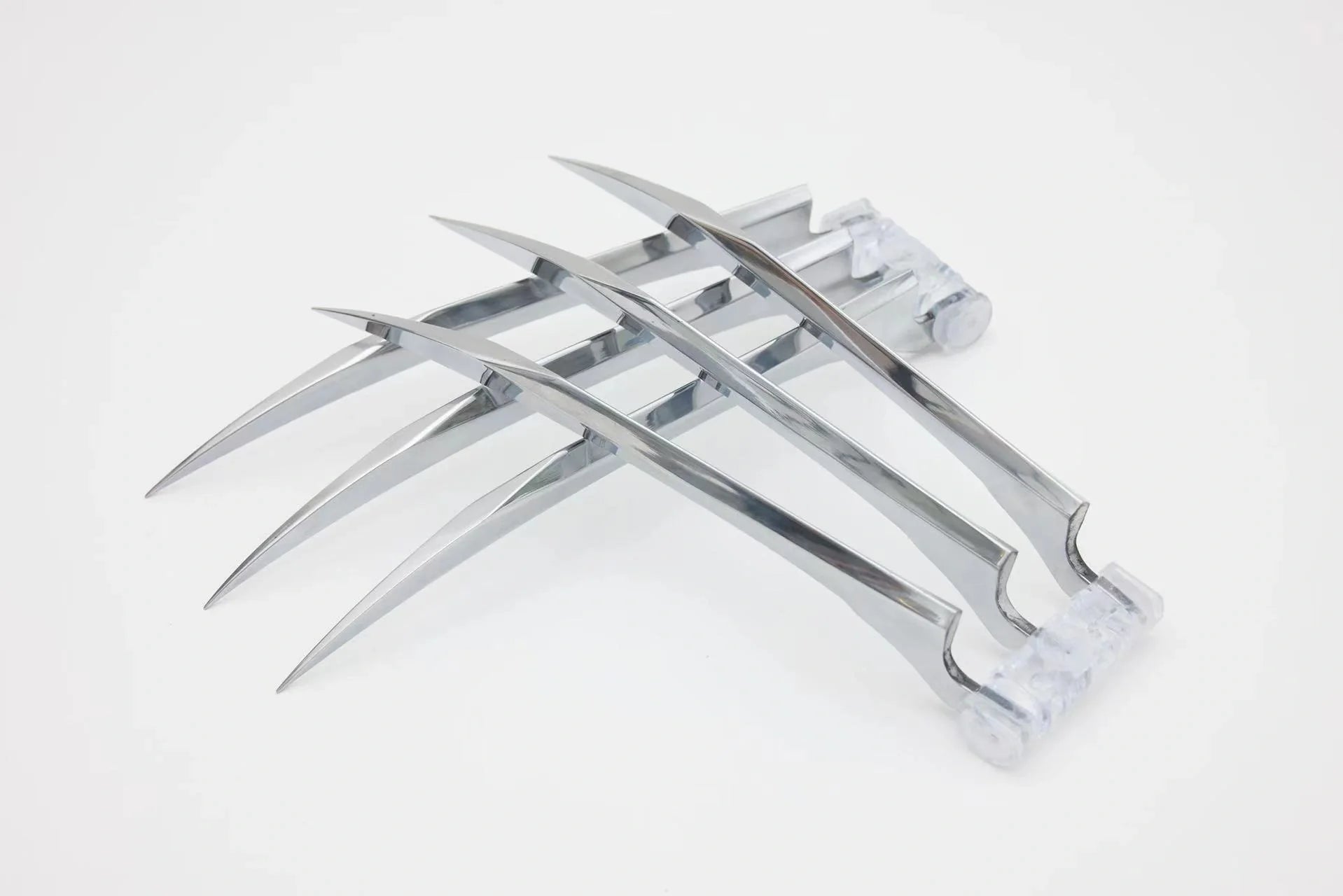 Premium aluminum cosplay war claws in matte and mirror finish for costumes and Halloween