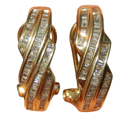 Gold geometric round earrings with 1.5cm diameter, copper construction with gold plating