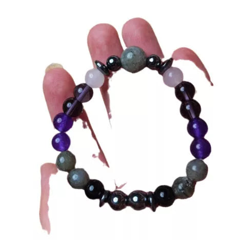 8mm gemstone beaded bracelet in green or purple, unisex design