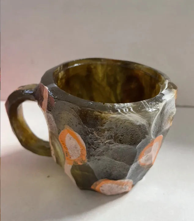 400ml resin mineral crystal coffee mug with handle in assorted colours including purple, blue, and pink.