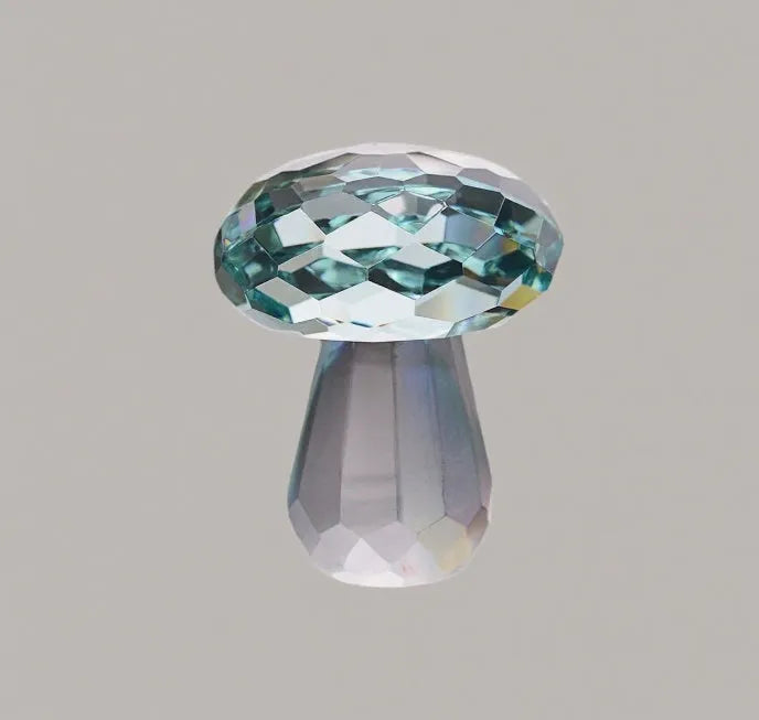 White crystal mushroom decorative sculpture measuring 40mm by 53mm in transparent, light green, red, or yellow colour options