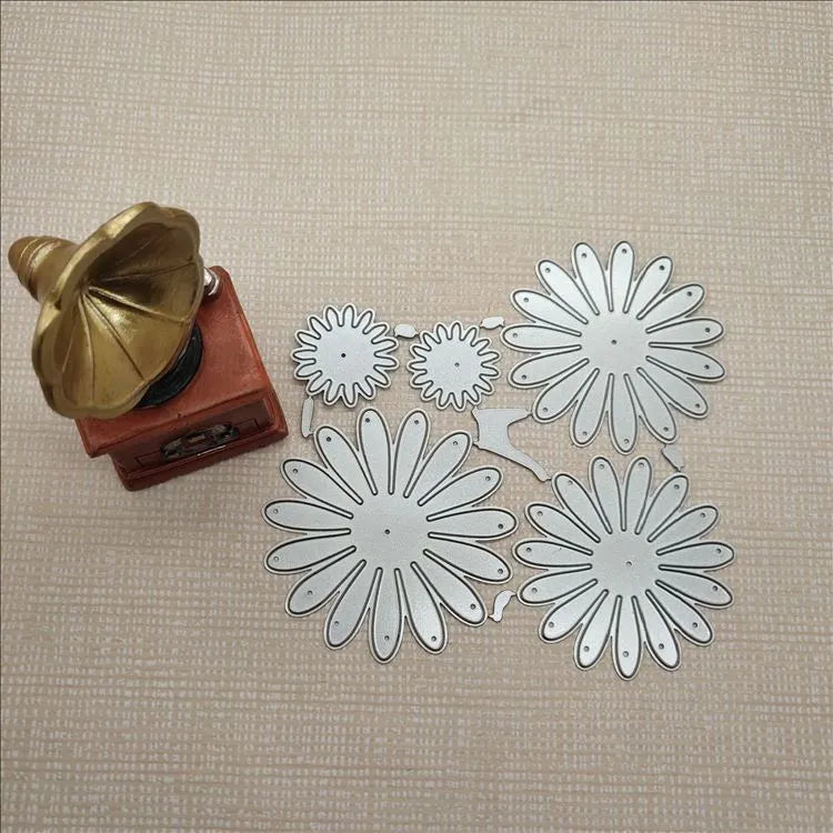 Silver high carbon steel cake cutting mould tool with floral pattern etching capability