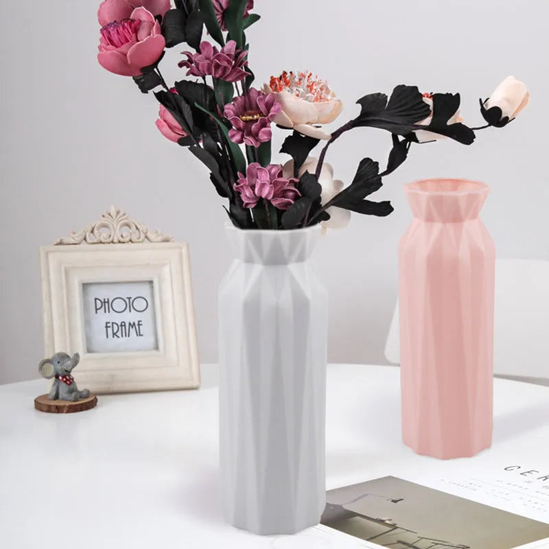 Simple drop-resistant melamine vase for home and office use, featuring a 7.2cm base diameter for stability, available in four colours: green, grey, pink, and white, suitable for desktop, floor, hanging, or combined arrangements.