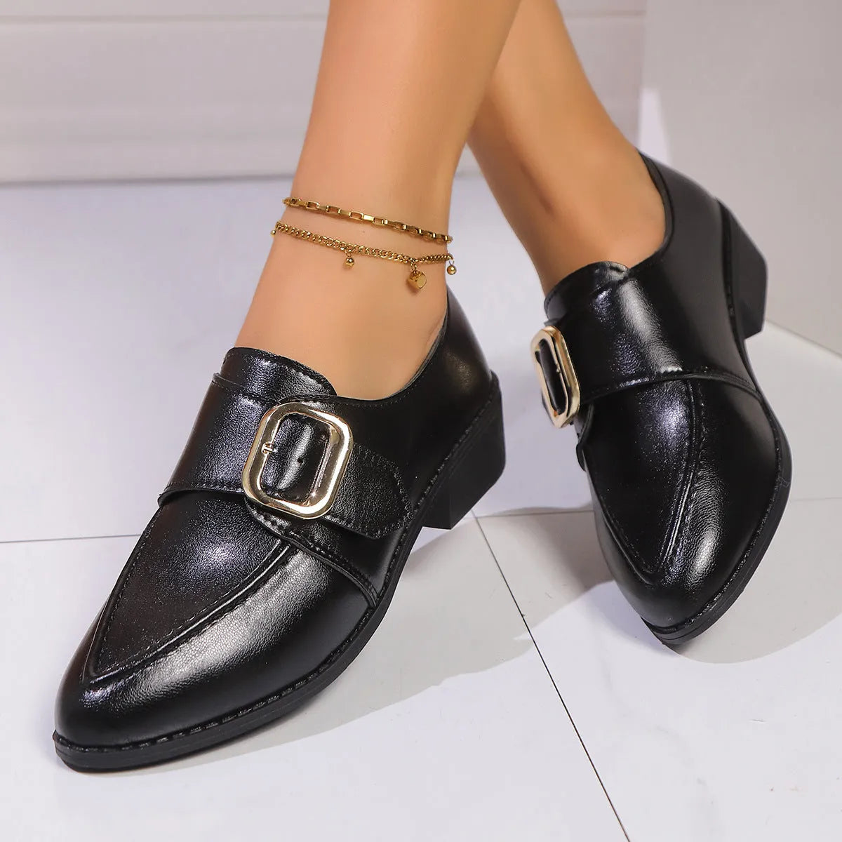 Women's British-style shoes with bow decoration, PU upper, and rubber sole in available sizes 36-43