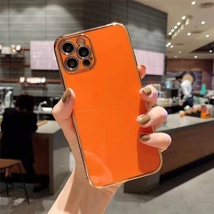 Luxury solid colour electroplated phone case for iPhone 13 with geometric graffiti design