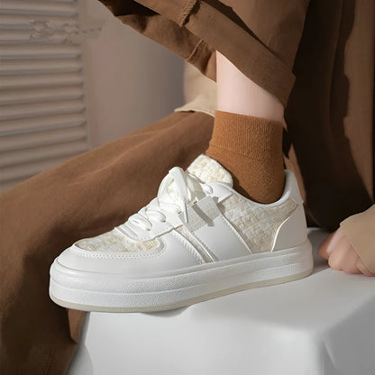 Beige plaid platform leisure sports shoes with lace-up front and rubber sole