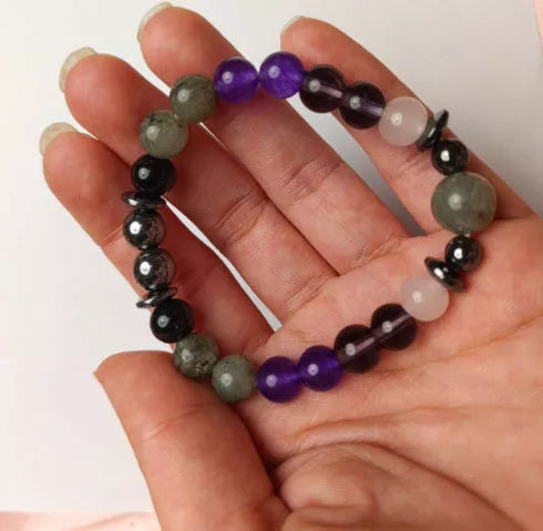 8mm gemstone beaded bracelet in green or purple, unisex design
