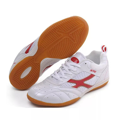 Table tennis shoes in white and blue or white and red with breathable upper and beef tendon sole
