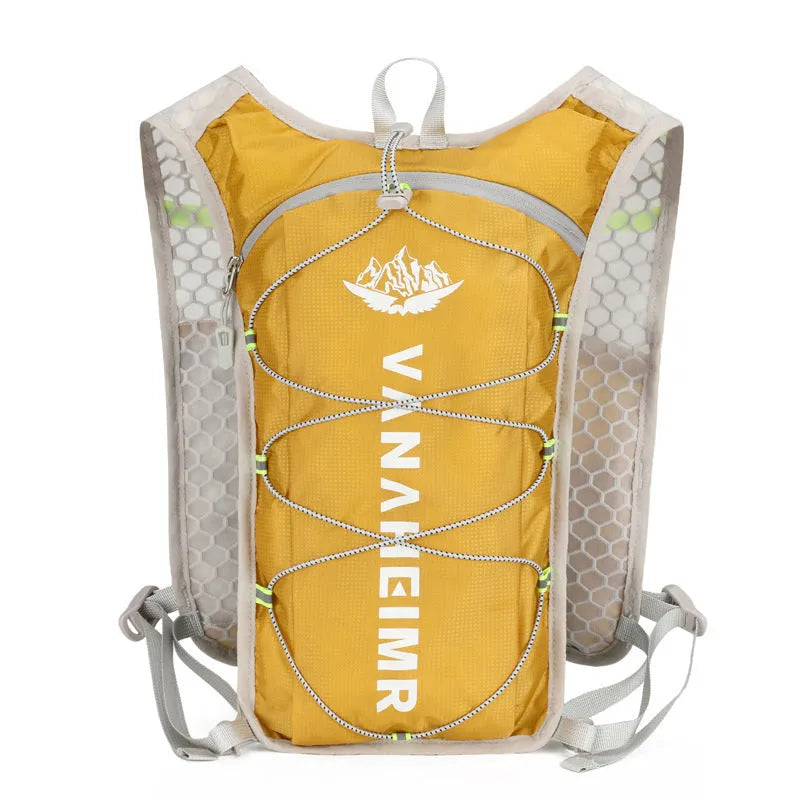 Ultra-light solid-colour outdoor backpack with air pillow belt back system in streamer orange.