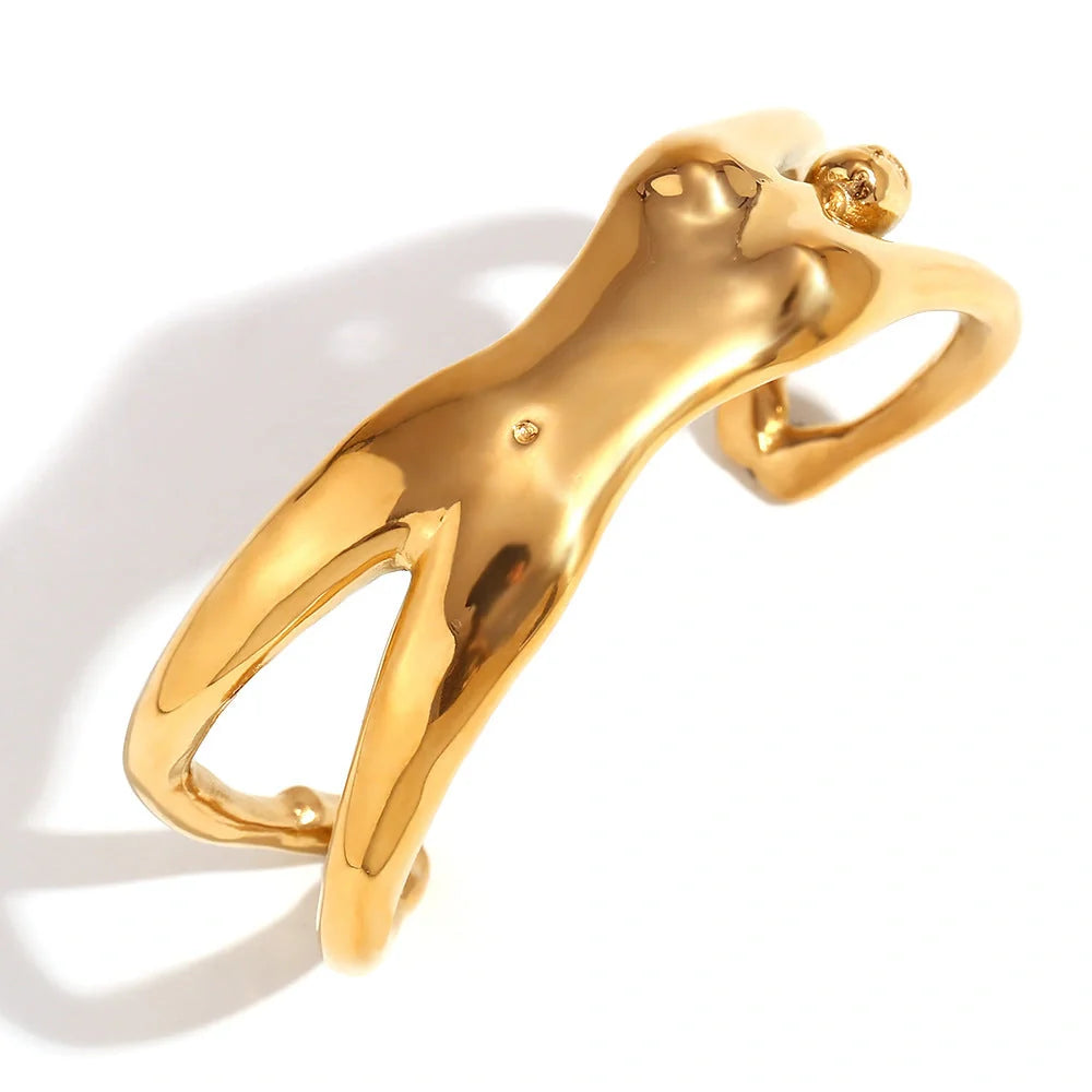 Gold-plated stainless steel fashion bracelet for women with unique casting design