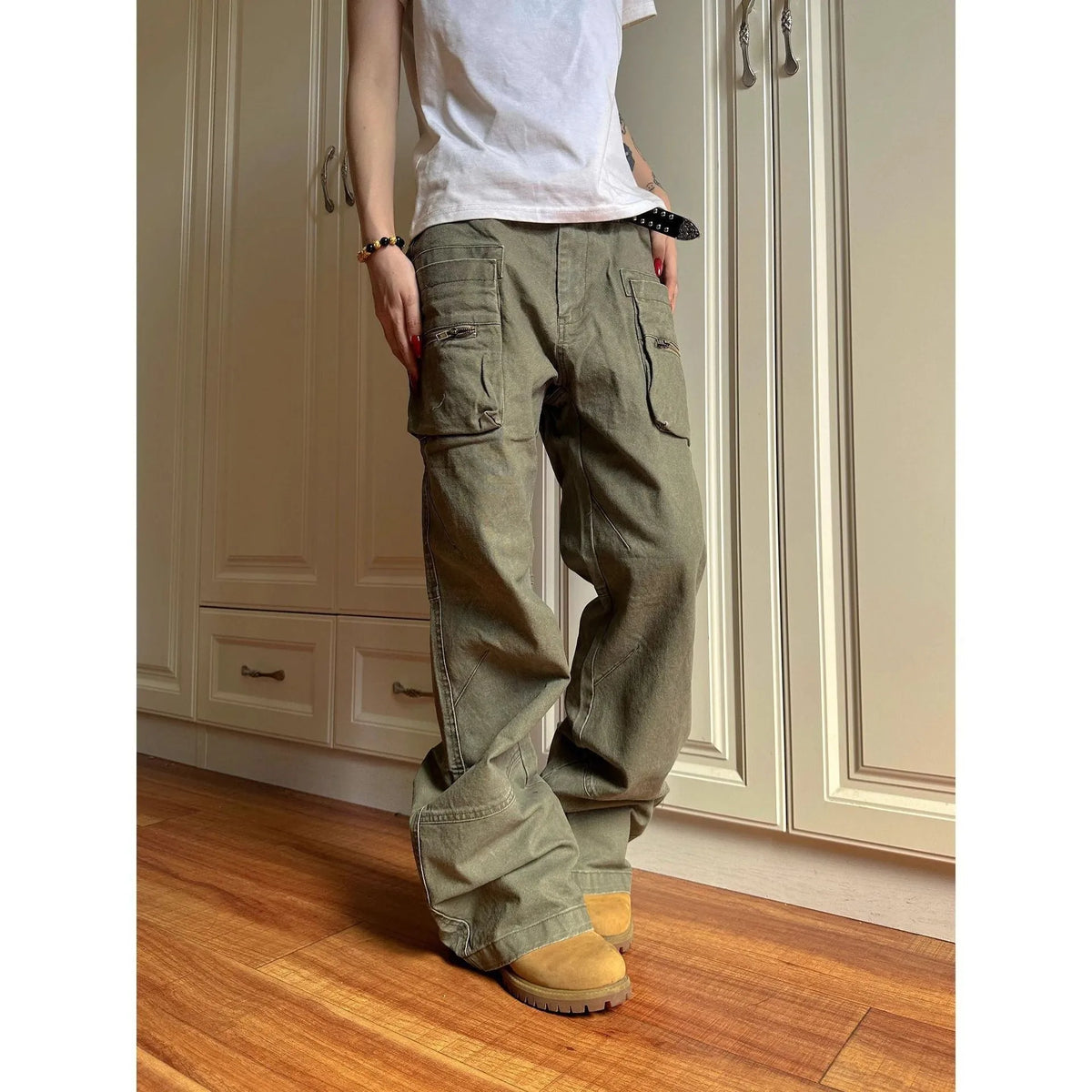 Double zipper workwear casual pants in green cotton fabric with pocket and elastic waist
