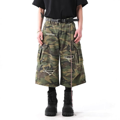 Men's camouflage pattern cropped jeans trousers in straight cut with cotton denim fabric