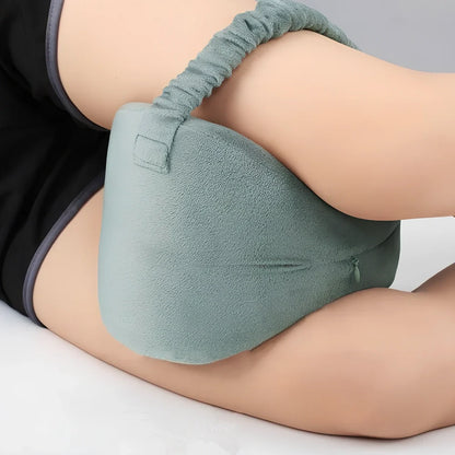 Memory foam leg lock pillow with adjustable clip in lake blue colour, measuring 25.5cm long