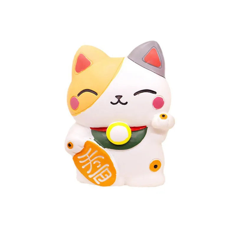 Resin cat-shaped car vent clip holding aromatherapy cotton for vehicle odour control