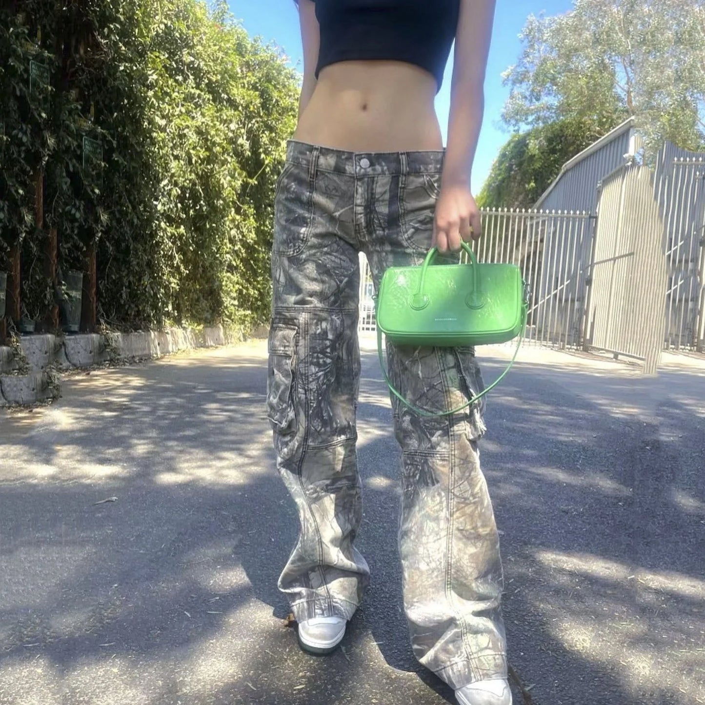 Women's casual camouflage cargo pants with multiple pockets for summer wear