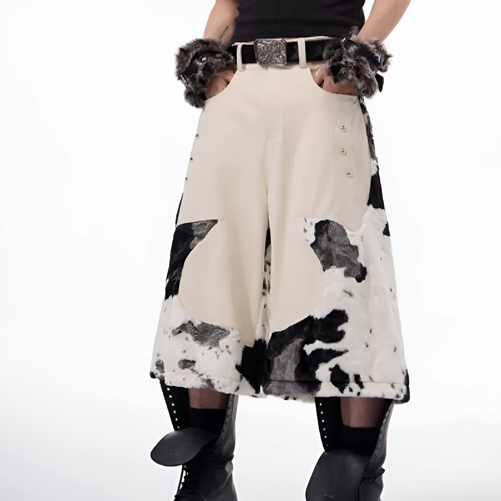 Milk fibre stitching fur cropped trousers with checkered pattern in picture colour, shown in Asian sizes S M L XL.