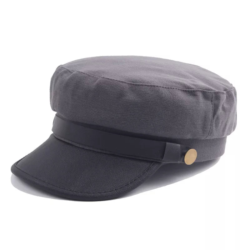Navy blue casual peaked cap for men and women with flat brim and dome-shaped crown