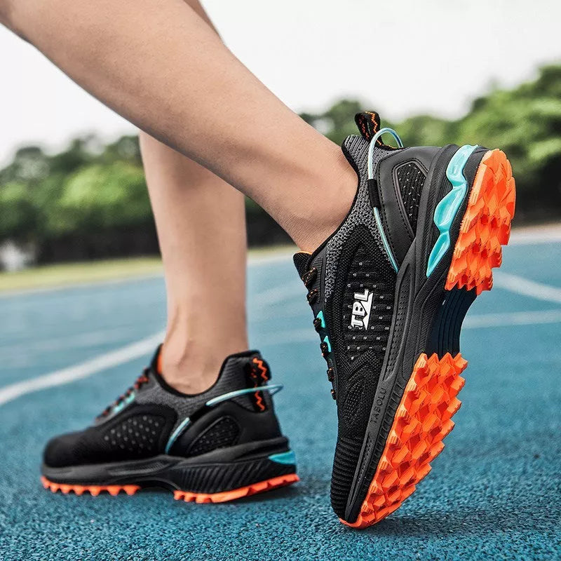 Junior high school track and field running shoes with non-slip rubber soles and breathable mesh panels