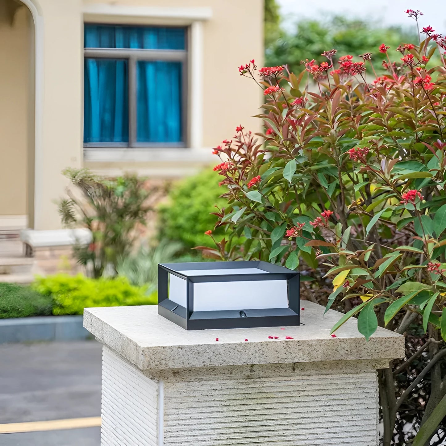 Aluminium outdoor solar column light for garden or pathway with IP54 rating.