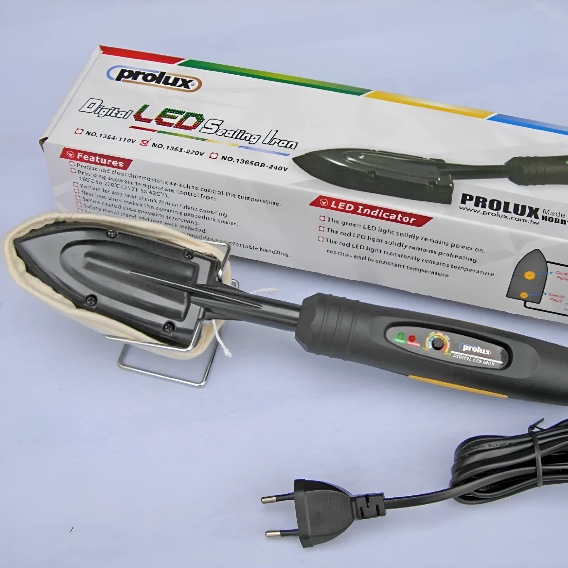 Electronic temperature control iron for skin model heat styling with cotton cover and heat-resistant bracket