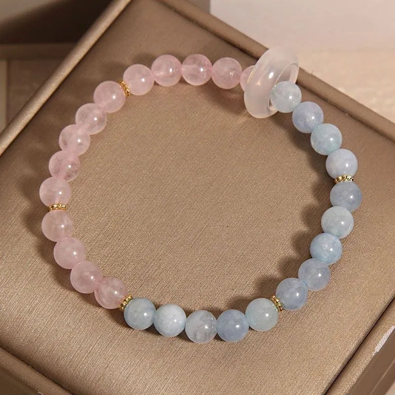 Handmade aquamarine crystal bracelet for women with mixed materials and adjustable design