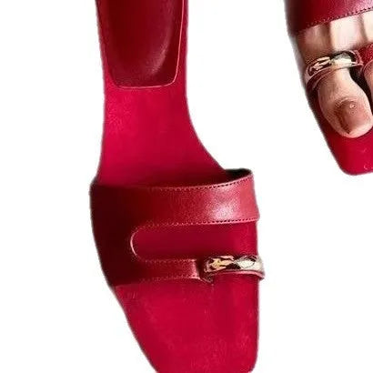 Plus size square toe outdoor slippers in leather and rubber, showing scaffolded square head shape
