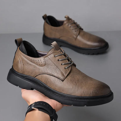 Men's black leather business shoes with sewing line detailing on two-layer cowhide upper
