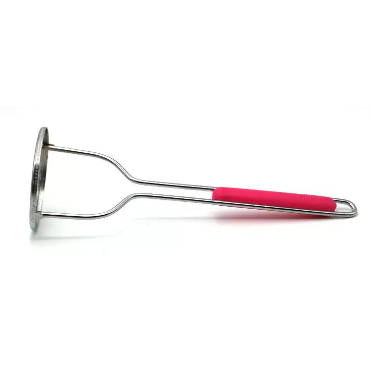 Manual potato masher with wooden handle and flower-shaped press for easy mashing