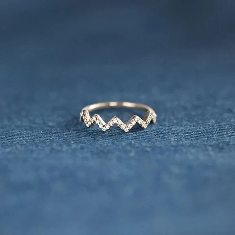 Adjustable wave pattern zircon ring with 925 silver inlay, available in gold and silver