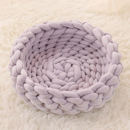 Soft, plush pet bed in various colors and sizes for cats and dogs to sleep comfortably