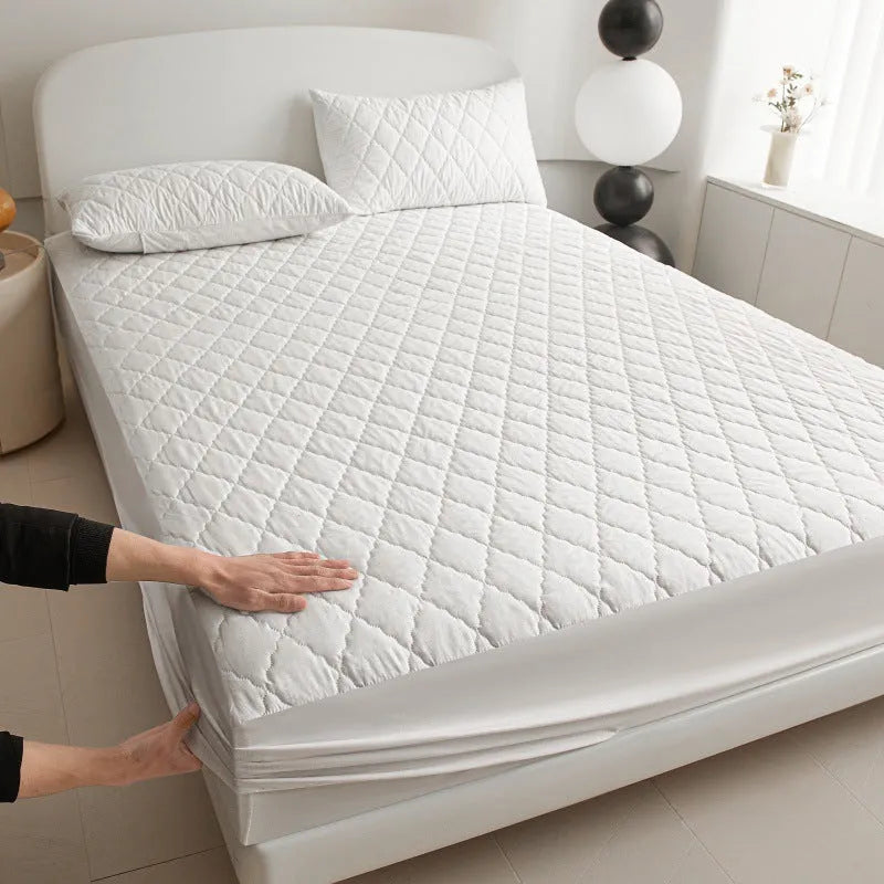 Diamond lattice quilted waterproof mattress protector three-piece set modern bamboo fibre bedspread fitted sheet in solid colour black, grey, pink, or white with multiple mattress size options from 90x200 cm to 200x220 cm plus pillowcase pair