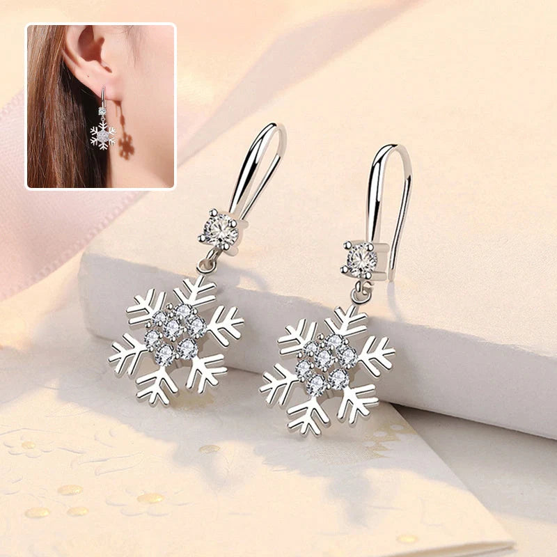 Elegant snowflake earrings with rhinestones, a personalized Christmas jewelry accessory for fashionable women