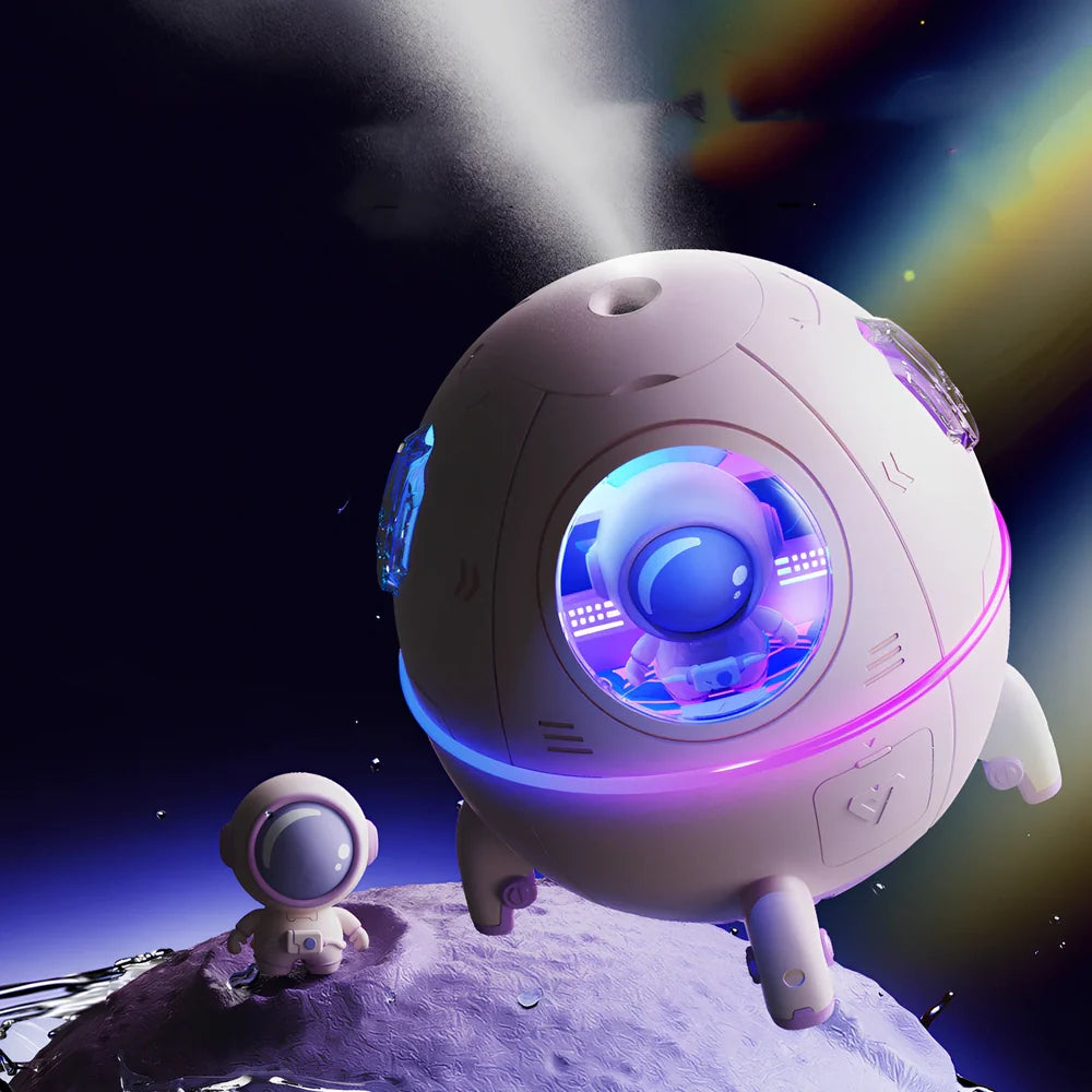 White astronaut-shaped USB humidifier with 110mm × 110mm × 119mm dimensions and USB cable