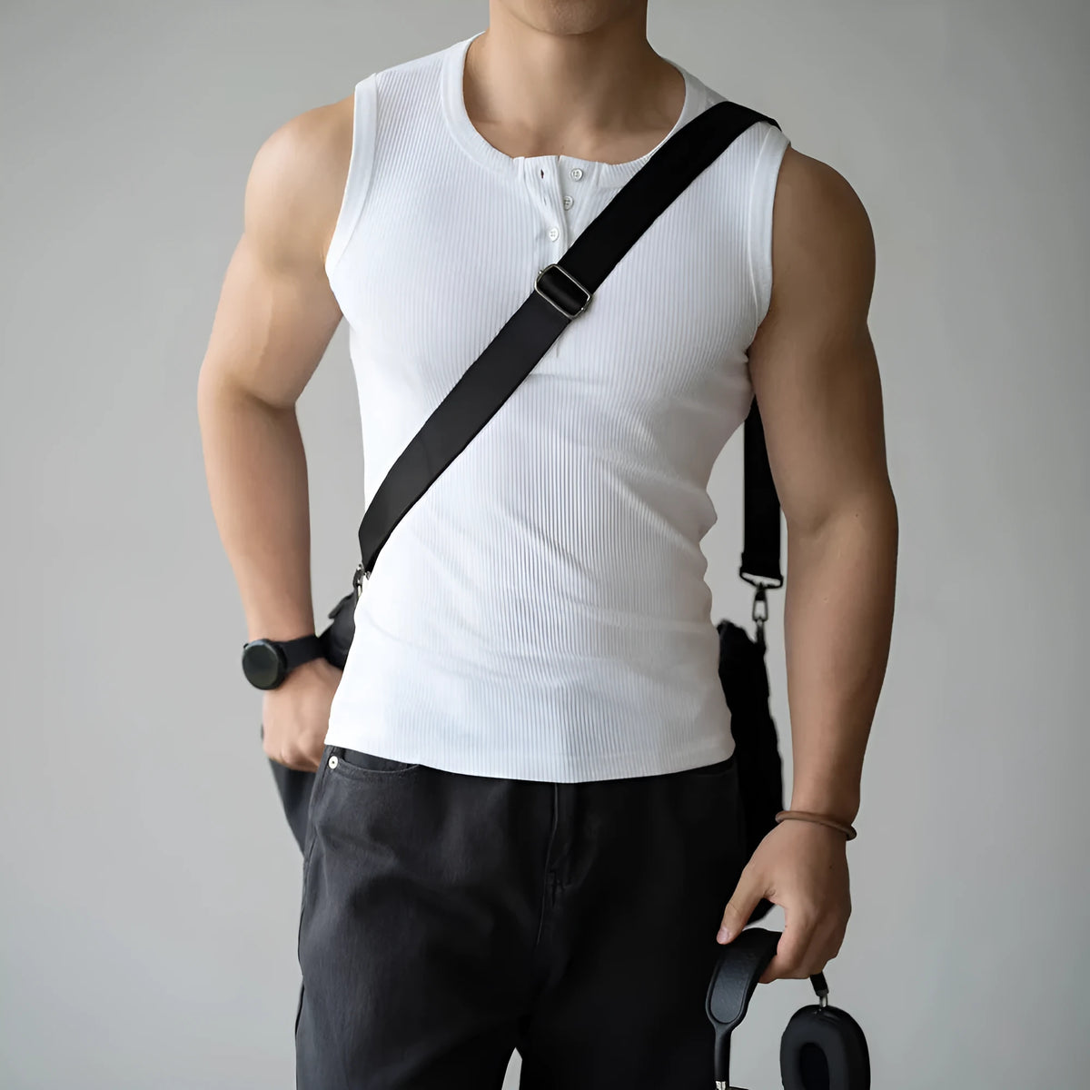Men's black stretch fitness vest with a sunken stripe texture and straight hem