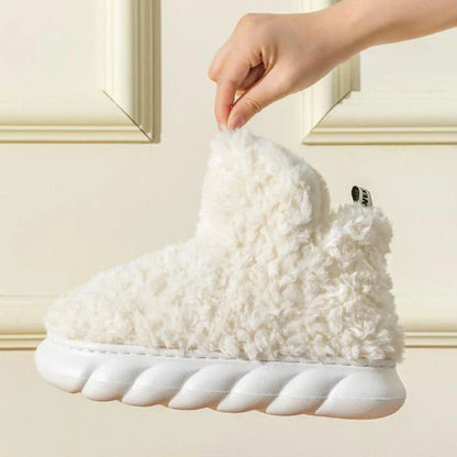 Cozy indoor and outdoor winter slippers with comfortable heels, available in a variety of colors including white, pink, khaki, green, and curry.