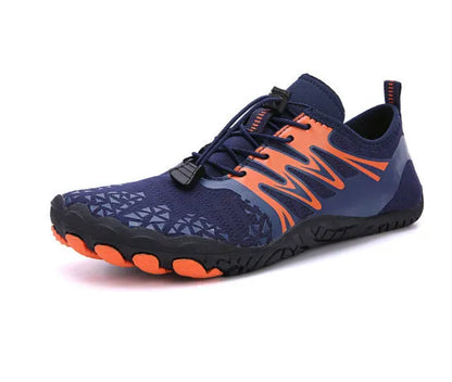 Sports lace-up shoes in multiple colours with breathable lining and rubber sole