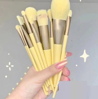 13-piece makeup brush set with soft artificial fibers for gentle application