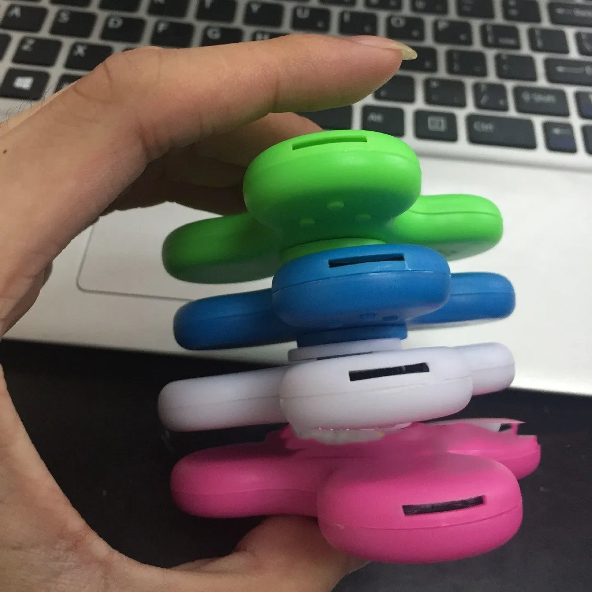 Bluetooth speaker music fidget spinner MP3 player in blue ABS plastic with USB charging port