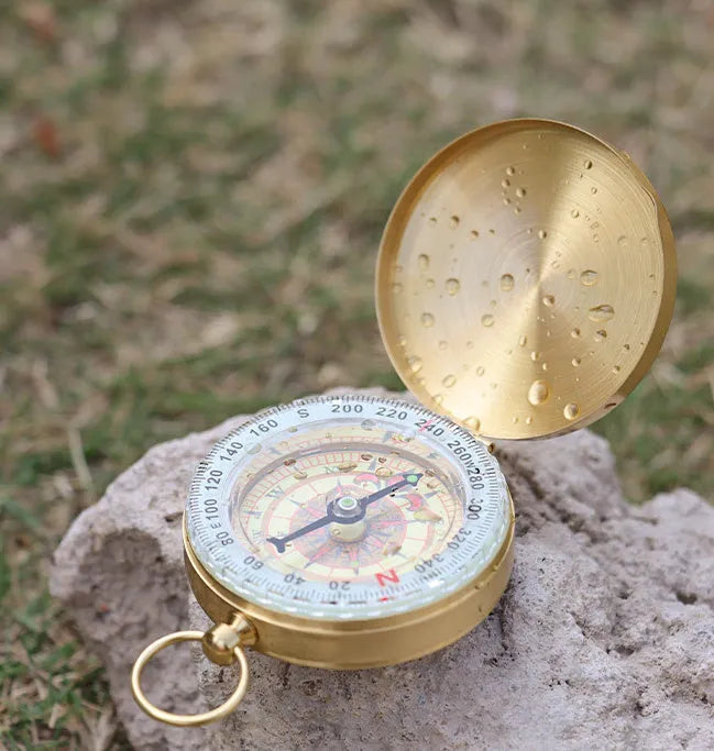 Gold brass compass G50 pocket watch with flip lid, 50mm diameter, luminous dial, copper shell, for outdoor navigation