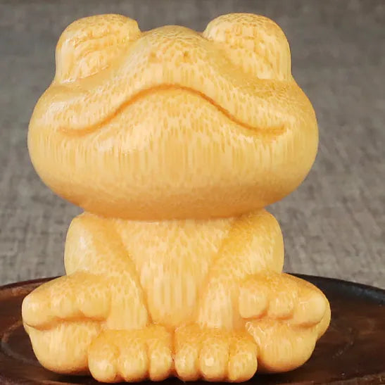 Solid bamboo carving ornament with smiling frog design, 5cm height with 4.5cm diameter, includes oil glove brush