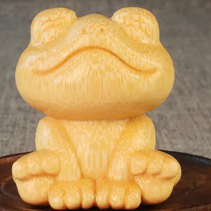 Solid bamboo carving ornament with smiling frog design, 5cm height with 4.5cm diameter, includes oil glove brush