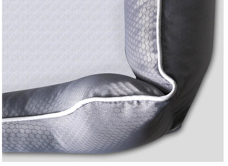 Removable dark grey dog bed with non-stick kennel base in four sizes for dogs 10-90kg