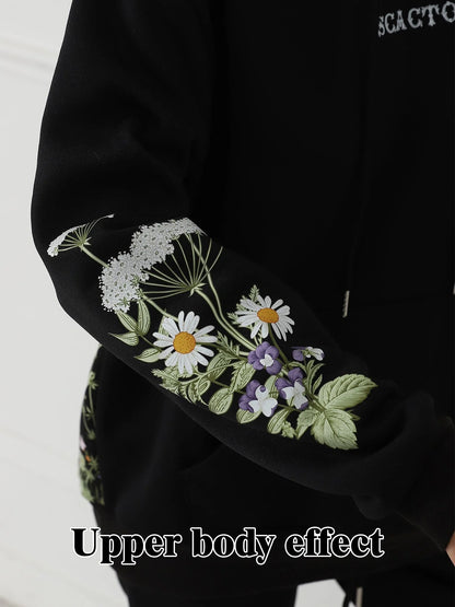 Women's Floral Sweatshirt in Soft, Comfortable Fabric with Relaxed Long Sleeve Design